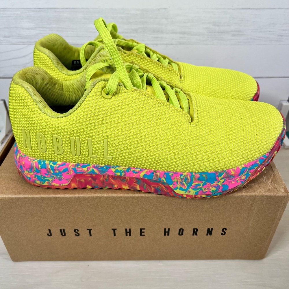 WOMEN'S SWIRL NOBULL IMPACT